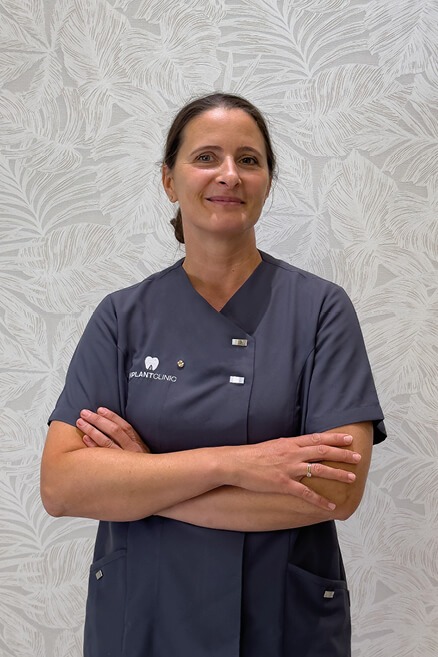 julia implant clinic 2025